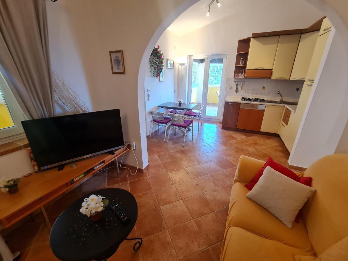 Apartments Kuca Sunce Vodnjan Bagian luar foto
